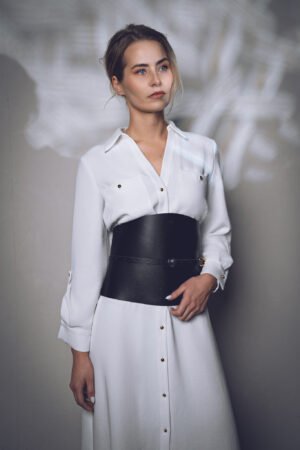 Natūralios odos rankų darbo korsetas VELOX – FancyFox.lt