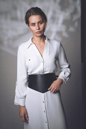 Natūralios odos rankų darbo korsetas CANA – FancyFox.lt