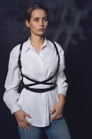 Natūralios odos rankų darbo kūno diržas VULPES – FancyFox.lt